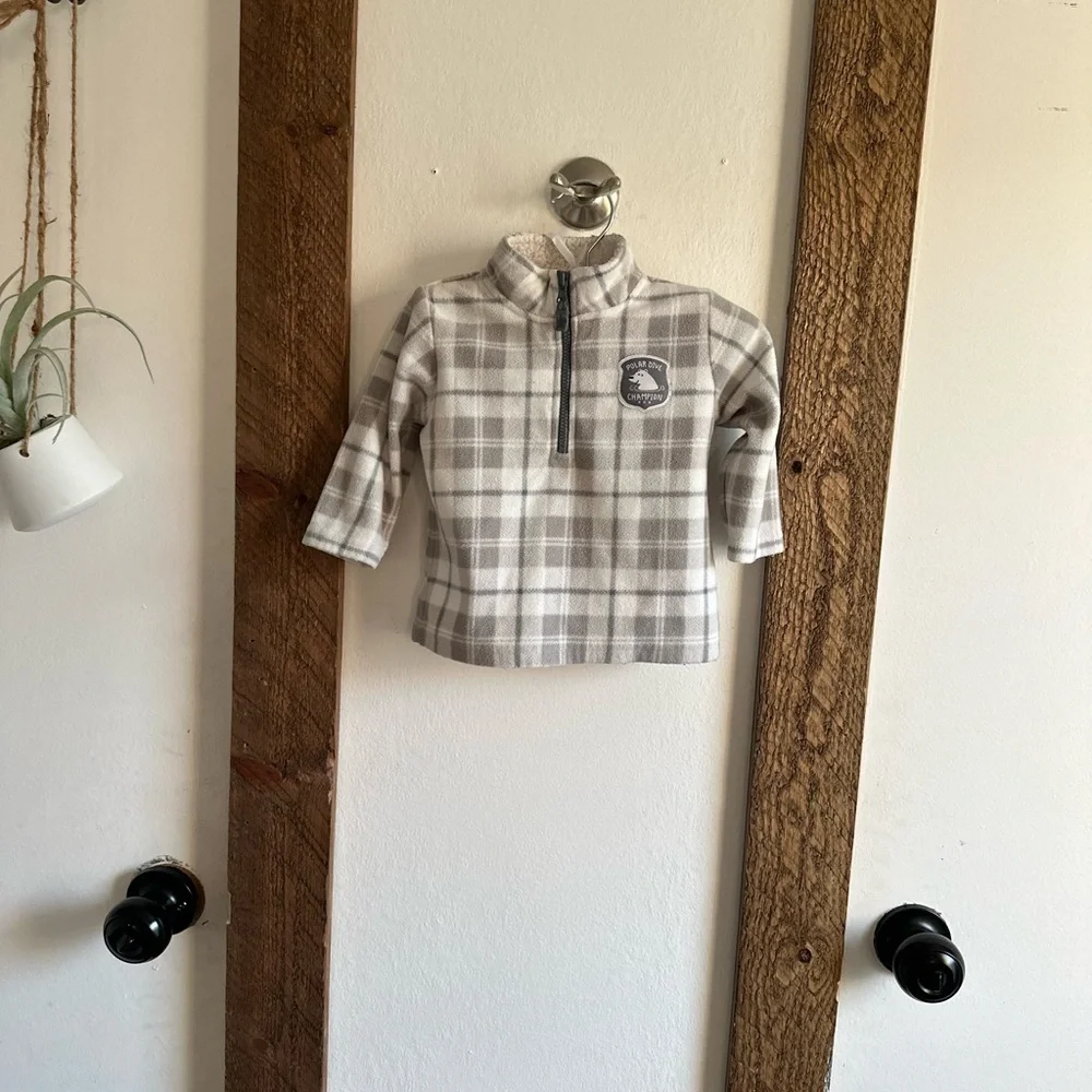 Checkered Gray and White Fleece Pullover 6M Baby Boy